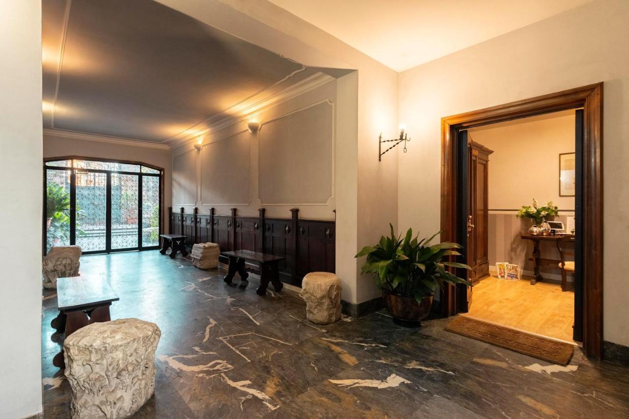 Vatican House * Rom